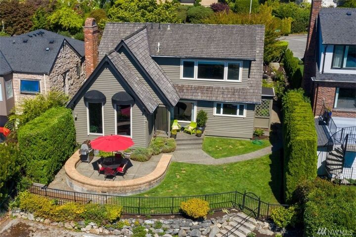 2317  Rosemont Place W  Seattle WA 98199 photo