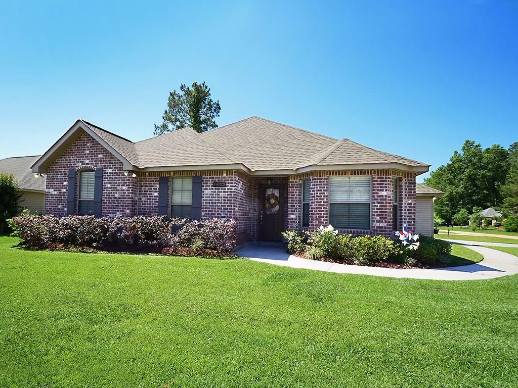 Property Photo:  44122 Washley Trace Circle  LA 70455 