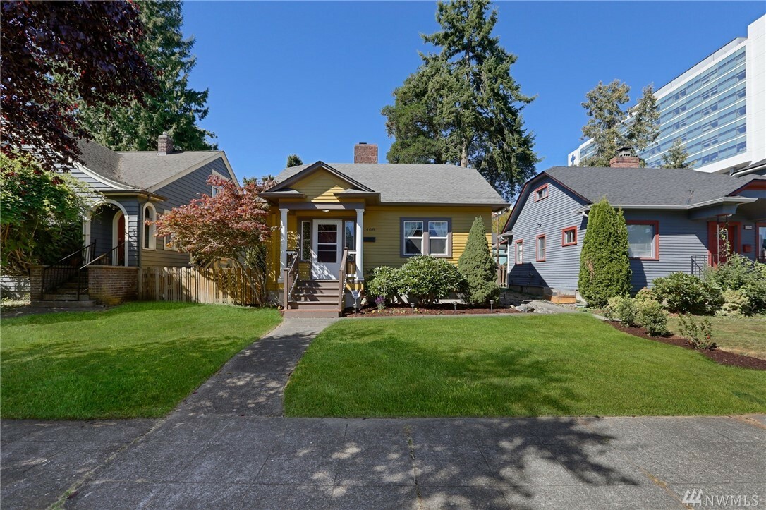 Property Photo:  1408 Oakes Ave  WA 98201 