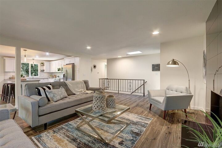 Property Photo: 10420 Waters Avenue S WA 98178