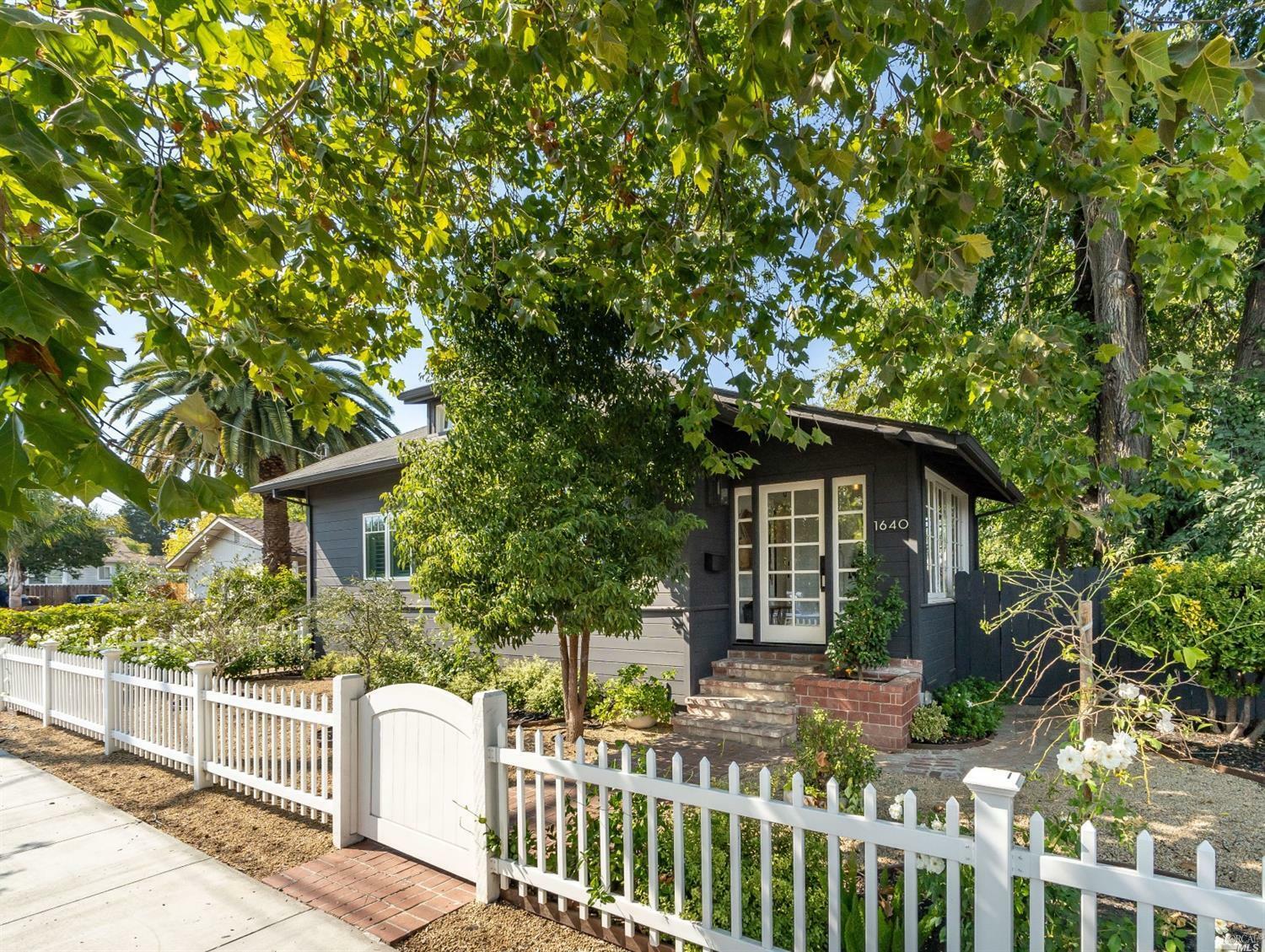 Property Photo:  1640 E Street  CA 94559 