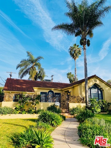 Property Photo:  1116 S Curson Ave  CA 90019 