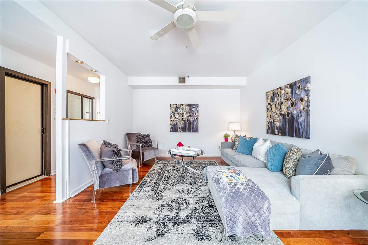 Property Photo:  61 6th St 3  NJ 07030 