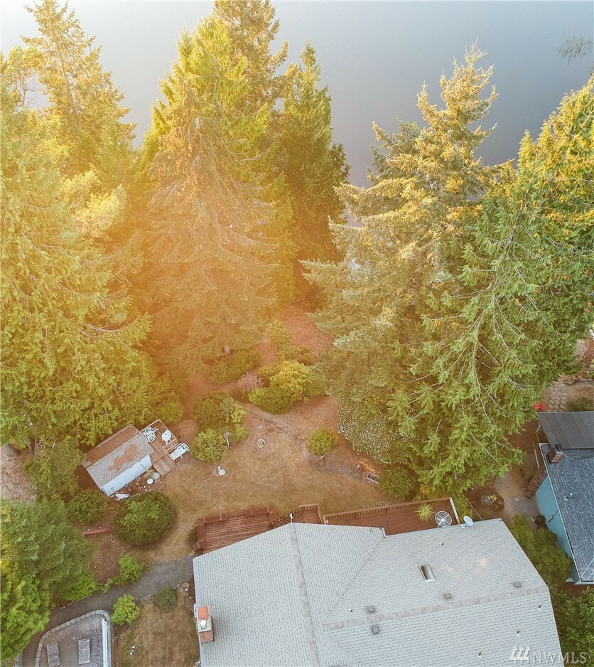 Property Photo:  941 E Trails End Dr  WA 98528 