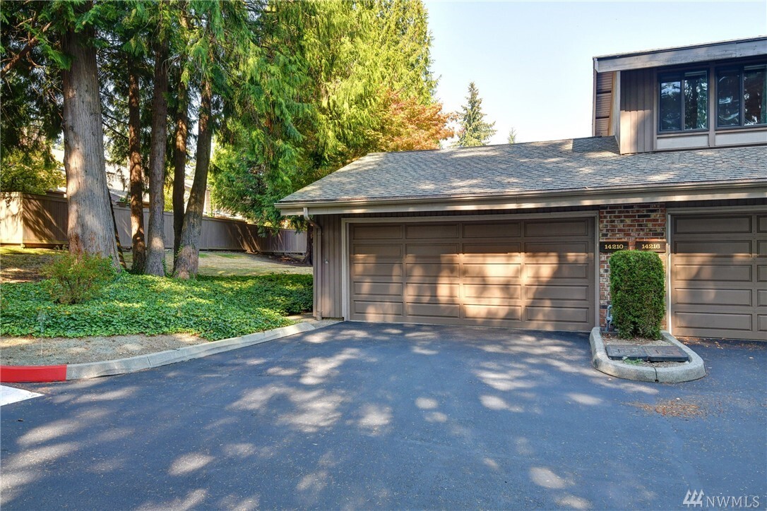 Property Photo: 14210 NE 1st Lane #C-11 WA 98007
