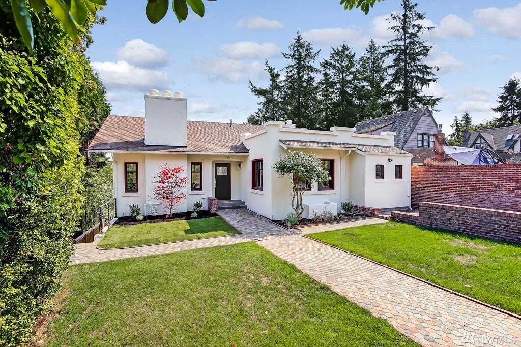 Property Photo:  3305 N Union Ave  WA 98407 