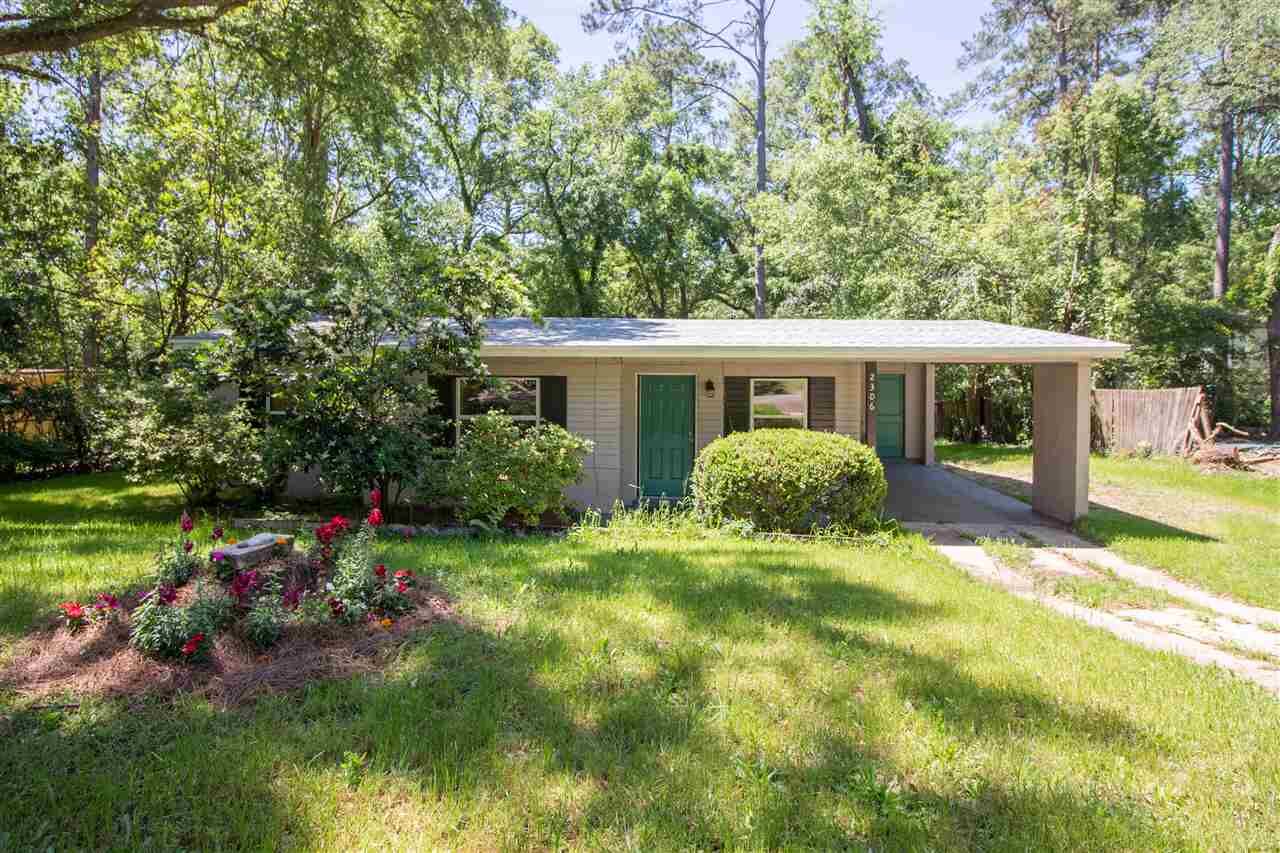 Property Photo: 2306 Dozier Drive FL 32301