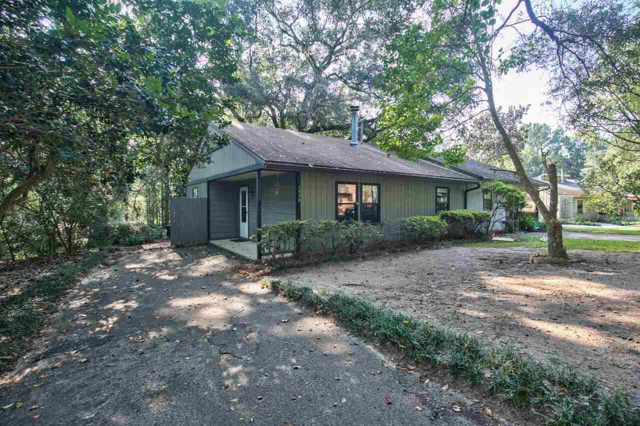 Property Photo: 1498 Twin Lakes Circle FL 32311