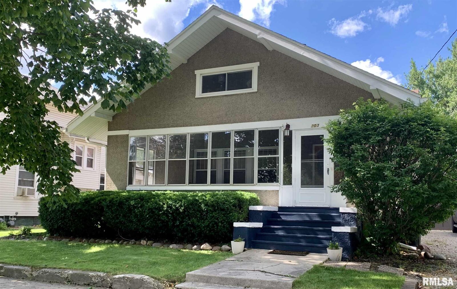 Property Photo: 203 W Main IL 61448