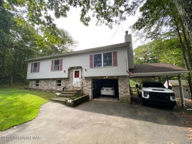 Property Photo: 21 Stonegate Court PA 18344