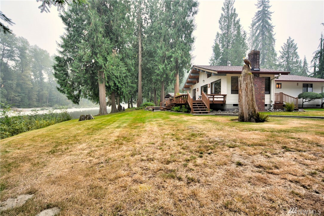 Property Photo:  11423 184th Dr NE  WA 98252 