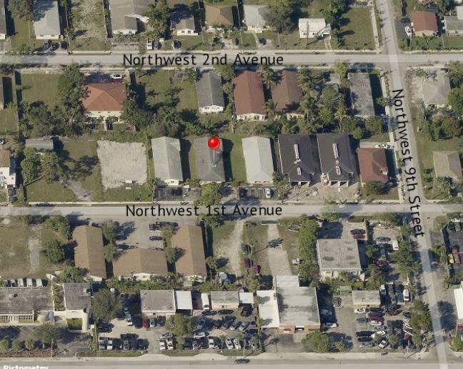 Property Photo:  827 NW 1st Avenue 4  FL 33311 