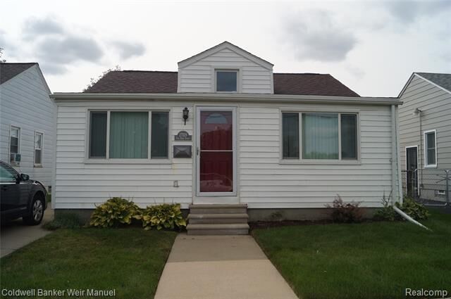 Property Photo:  27529 Van Howe St  MI 48066 