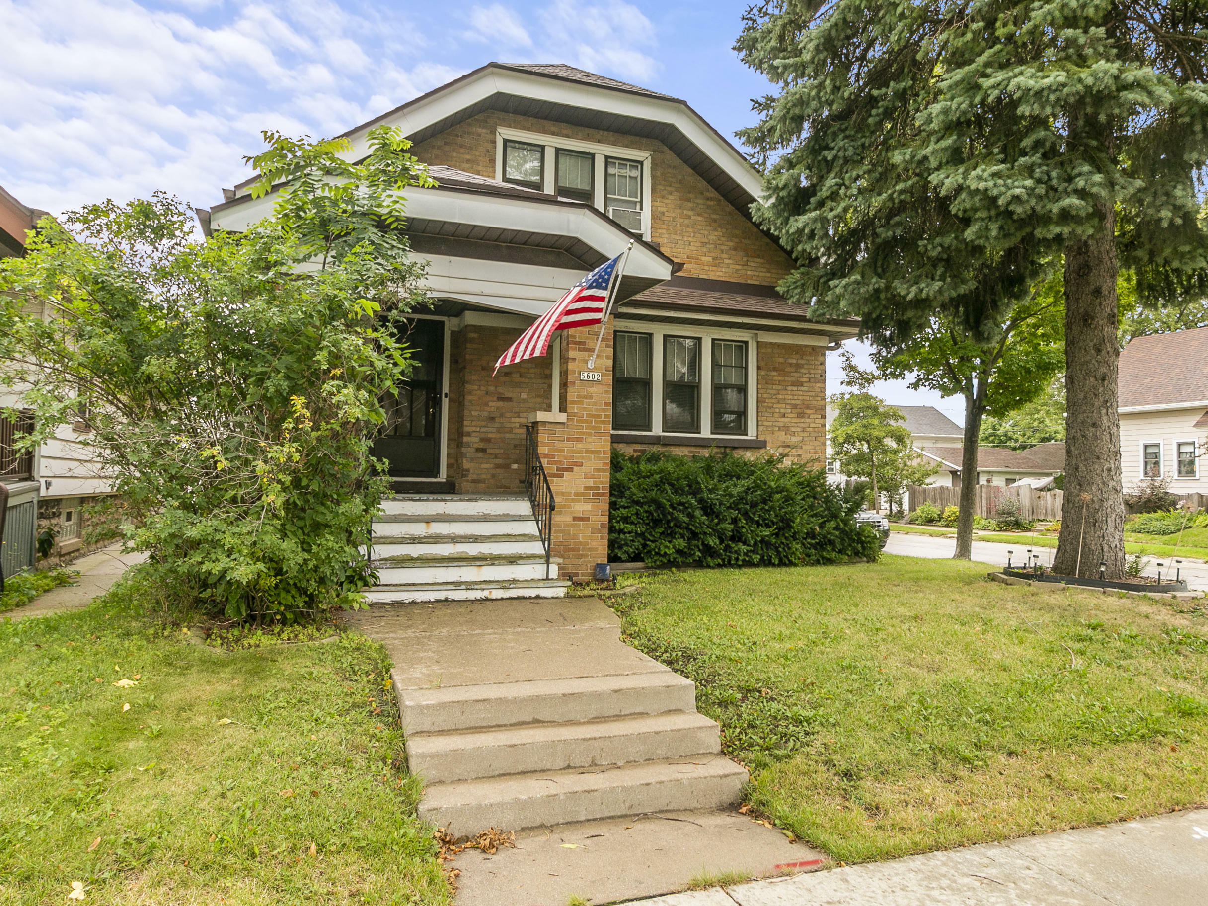 Property Photo:  5602 W Rogers St  WI 53219 