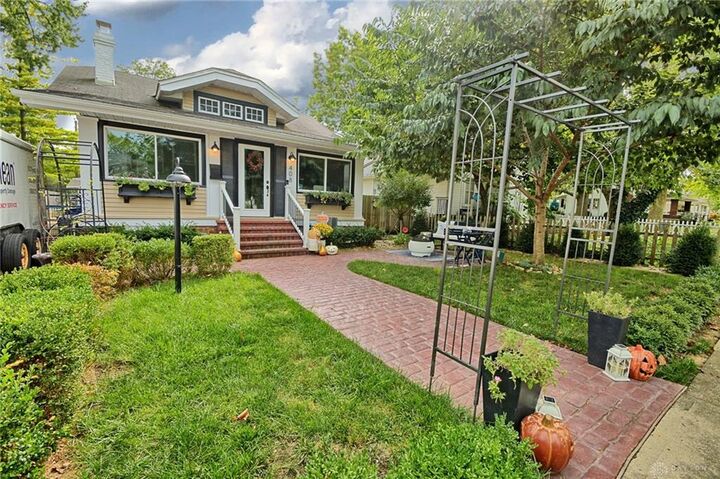 408 Forrer Boulevard  Oakwood OH 45419 photo