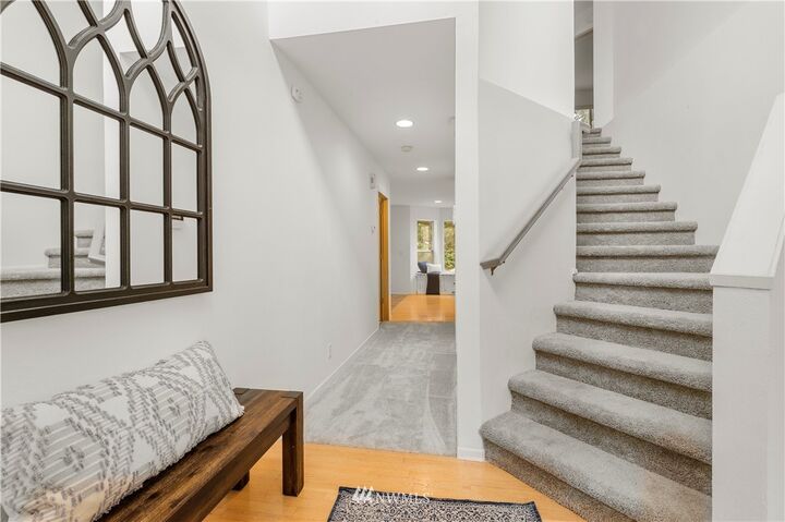 Property Photo:  25518  224th Court SE  WA 98038 