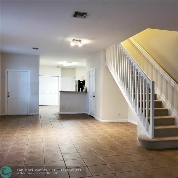 Property Photo:  4084 Timber Cove Ln  FL 33332 