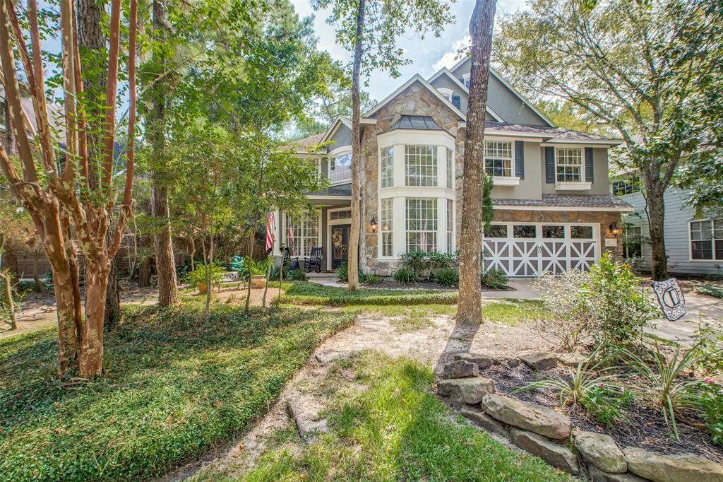 Property Photo: 19 Classic Oaks Place TX 77382