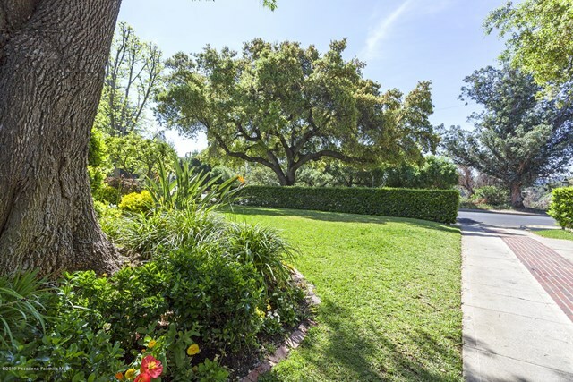Property Photo: 884 S Arroyo Boulevard CA 91105