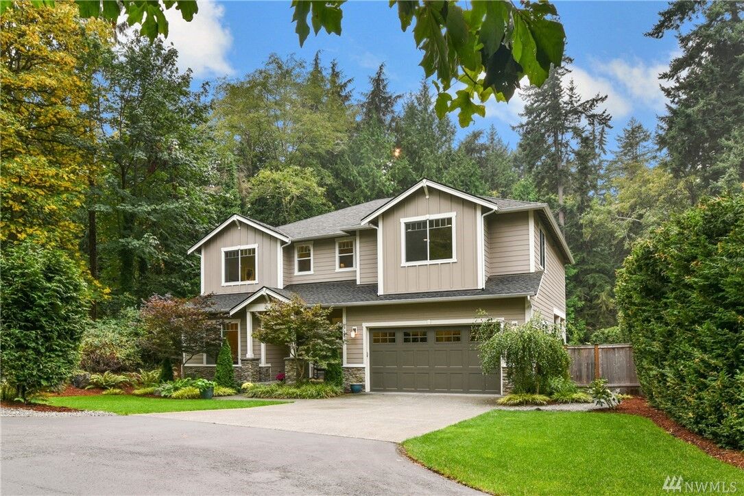 Property Photo: 9369 Moss Lane NE WA 98110