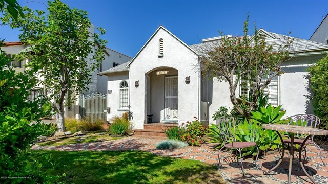 Property Photo: 1207 S Sycamore Avenue CA 90019
