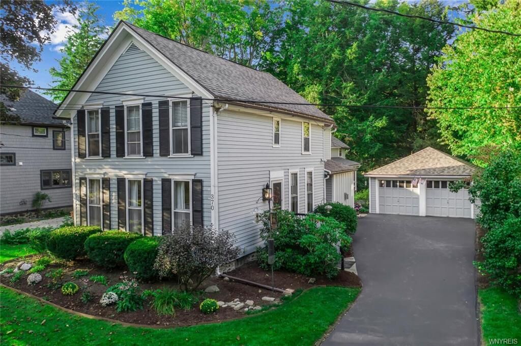 Property Photo: 370 Oakwood Avenue NY 14052