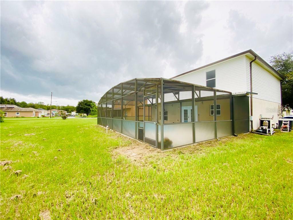 Property Photo:  251 Bedford Drive  FL 34758 