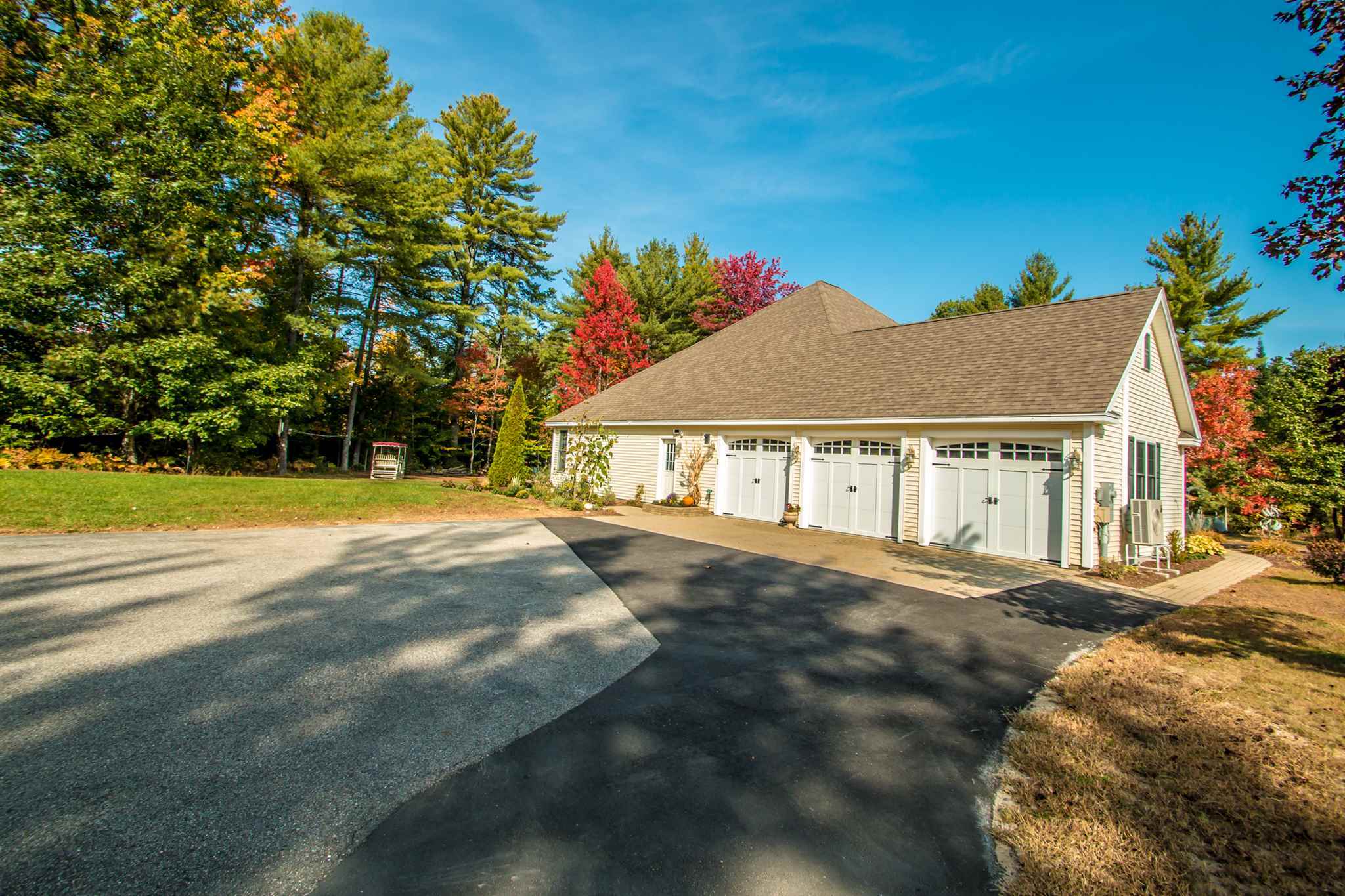 Property Photo:  79 Jefferson Road  NH 03813 