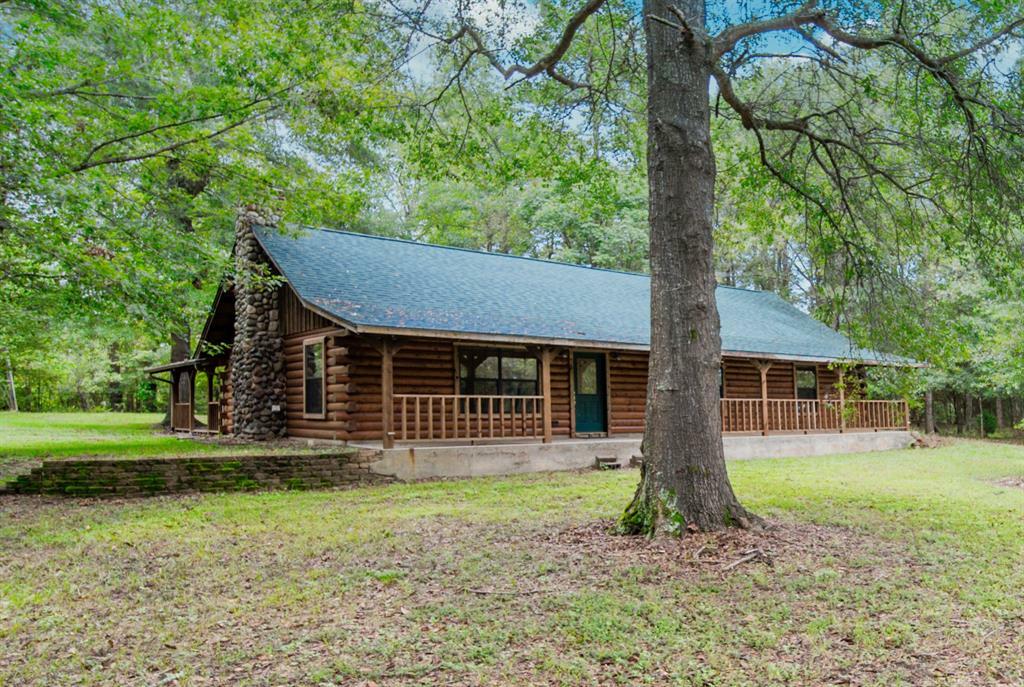 Property Photo:  132 Pinewood Drive  TX 77340 