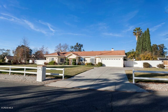 Property Photo:  867 Waverly Heights Drive  CA 91360 