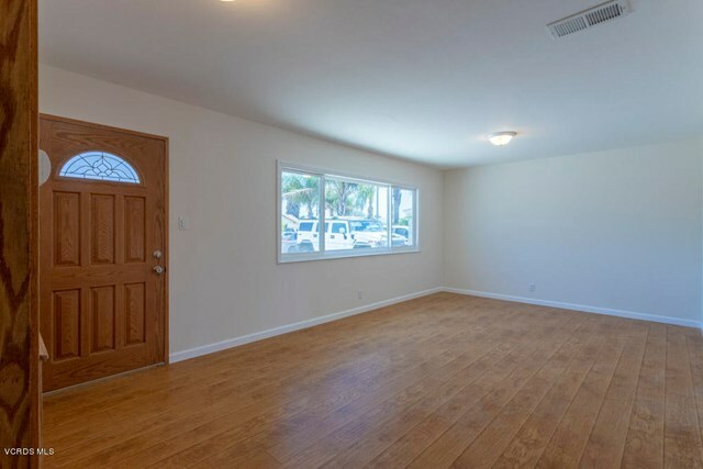 Property Photo:  1795 N 5th Place  CA 93041 