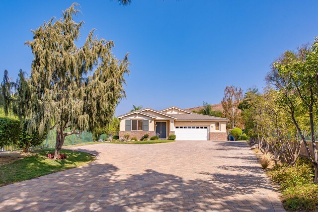 Property Photo:  3410 Coastal Oak Drive  CA 93065 