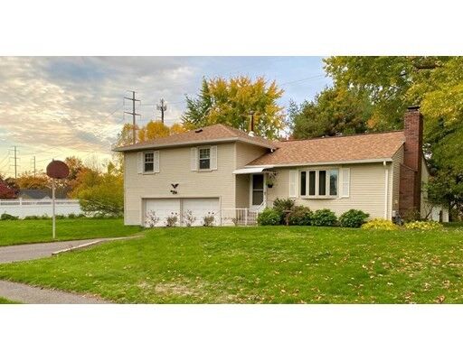 Property Photo:  25 Wrenwood Lane  MA 01001 