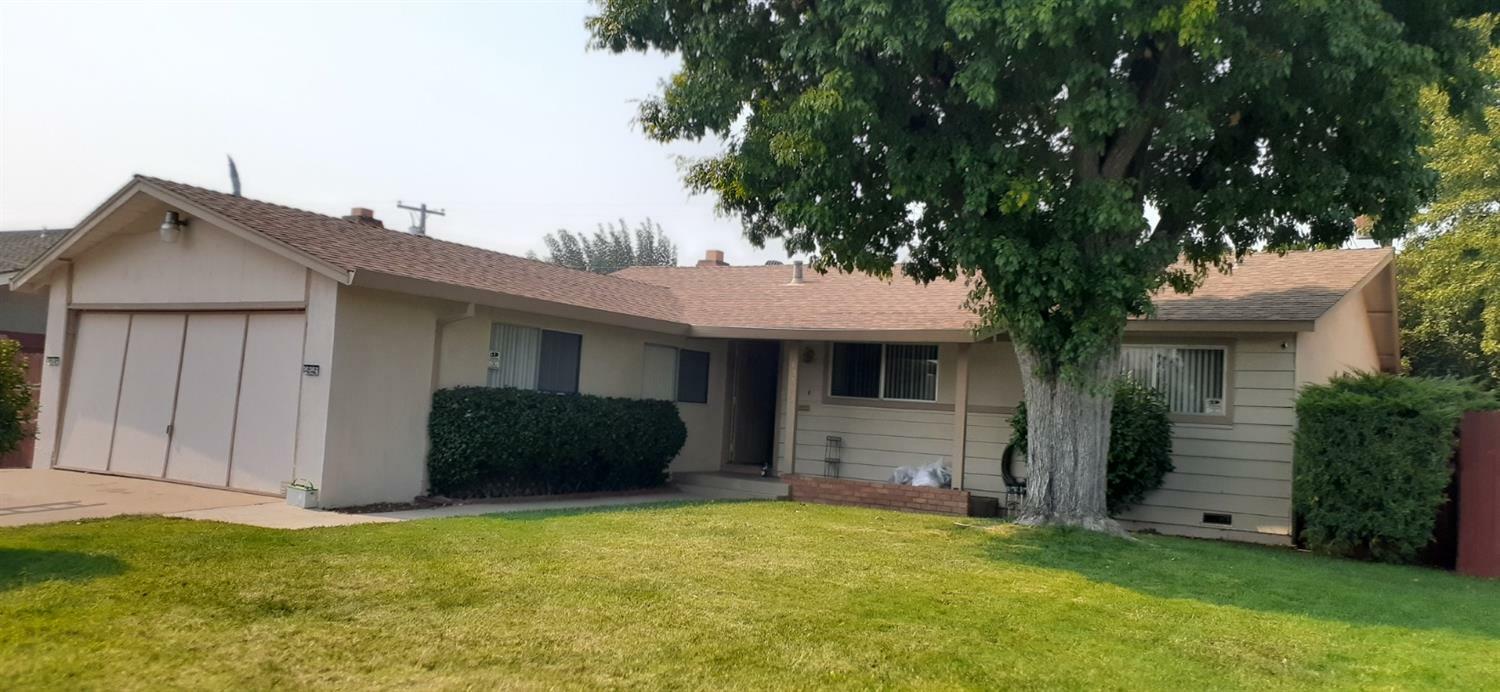 Property Photo:  10645 Campana Way  CA 95670 