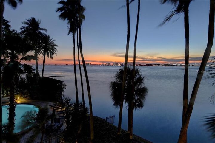 Property Photo:  55 Rogers Street Penthouse 3  FL 33756 