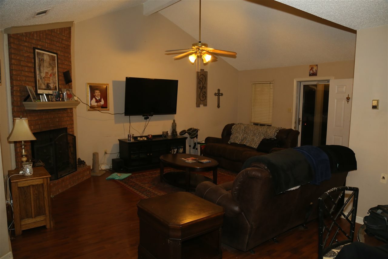 Property Photo:  3624 Sunray Cv  TN 38135 