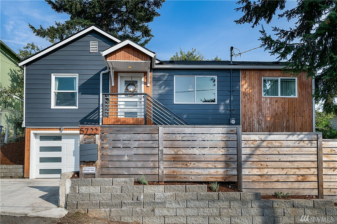 Property Photo: 5722 Juneau Terr S WA 98118
