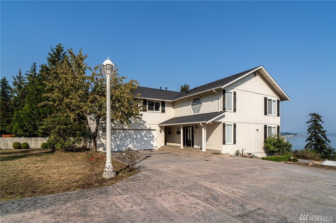 Property Photo: 158 Livingston Bay Rd WA 98282
