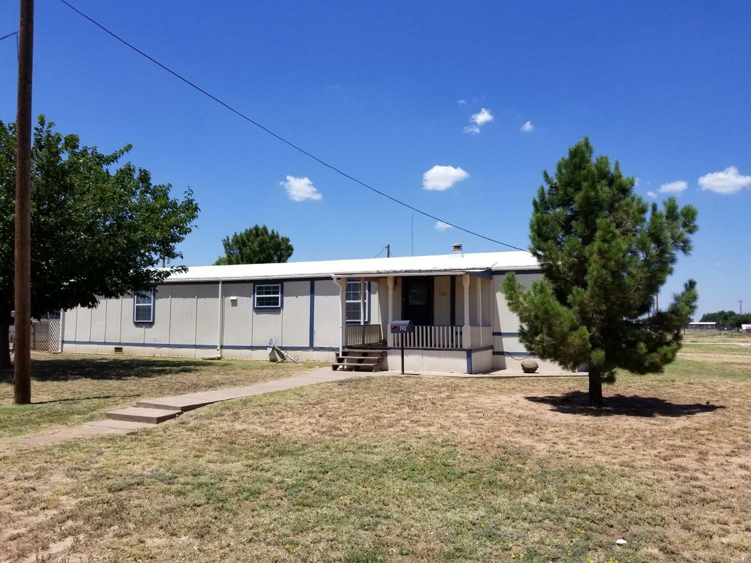 Property Photo:  302 W 15th Street  TX 79356 