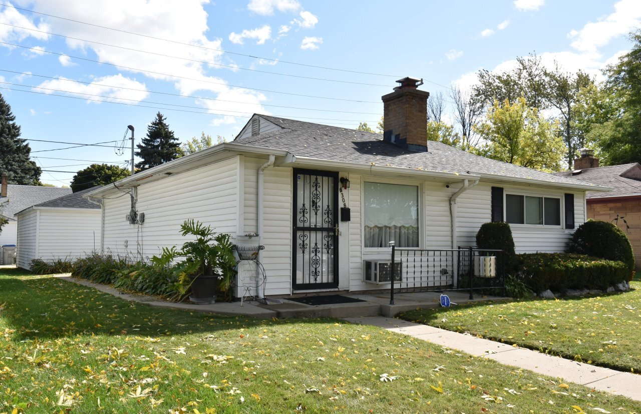 Property Photo: 4308 N 42nd Pl WI 53216