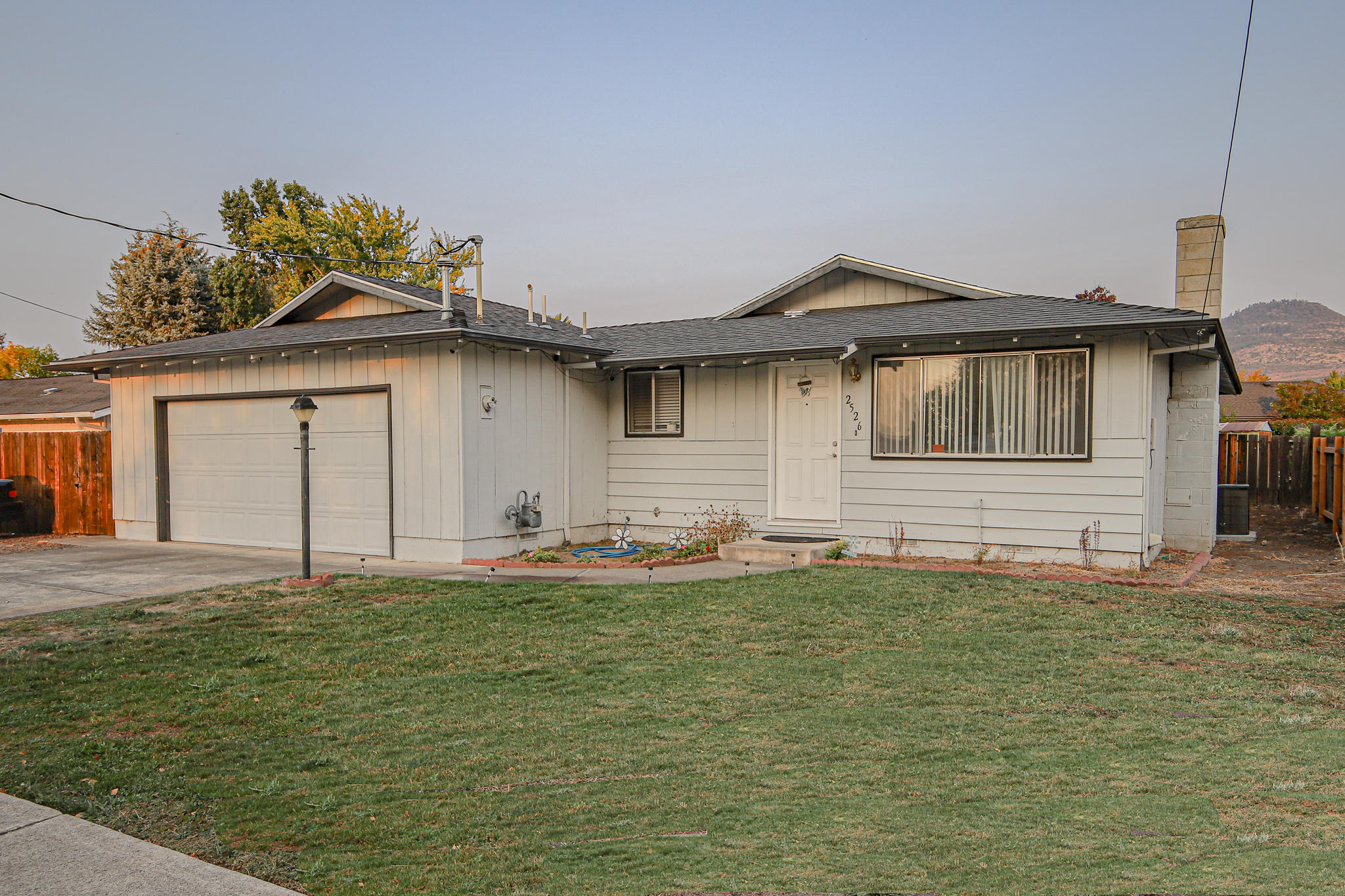 Property Photo: 2526 N Keene Way Drive OR 97504