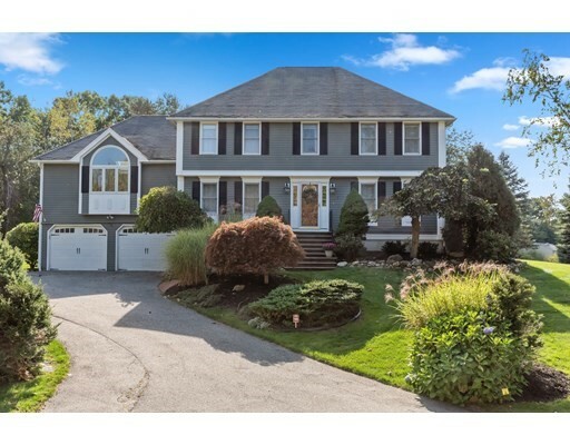 Property Photo: 7 Noel Rd MA 01810