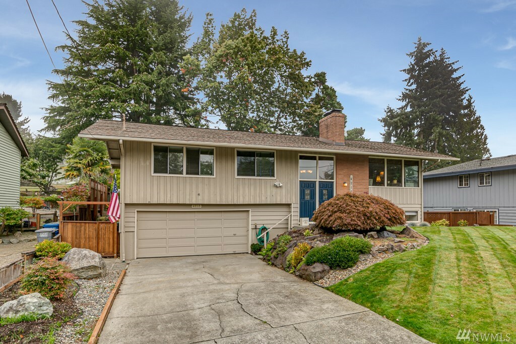 Property Photo:  4212 S 250th St  WA 98032 