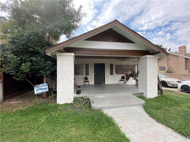 Property Photo: 463 W 21st Street CA 92405