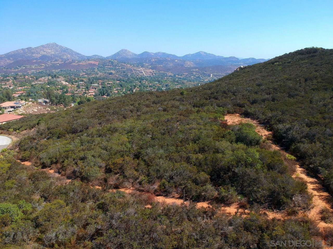 Property Photo: 7 Del Poniente Rd 7 CA 92064