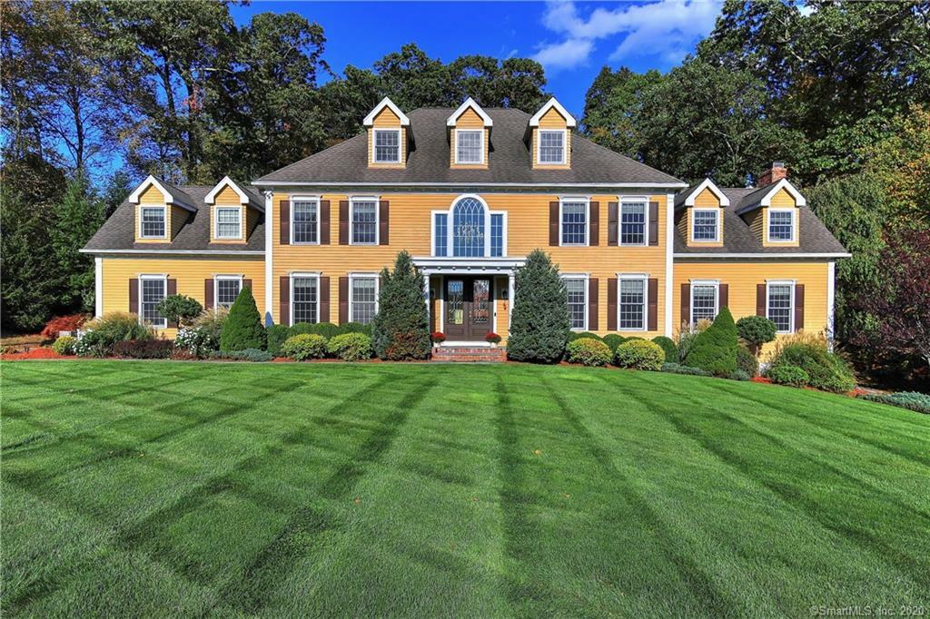 Property Photo: 935 Rainbow Trail CT 06477