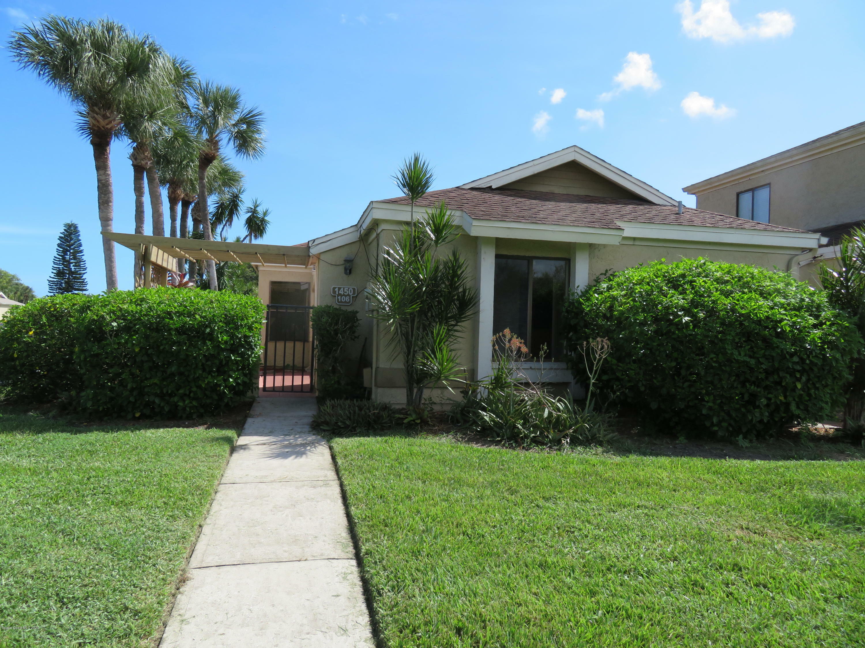 Property Photo:  1450 Sheafe Avenue NE  FL 32905 