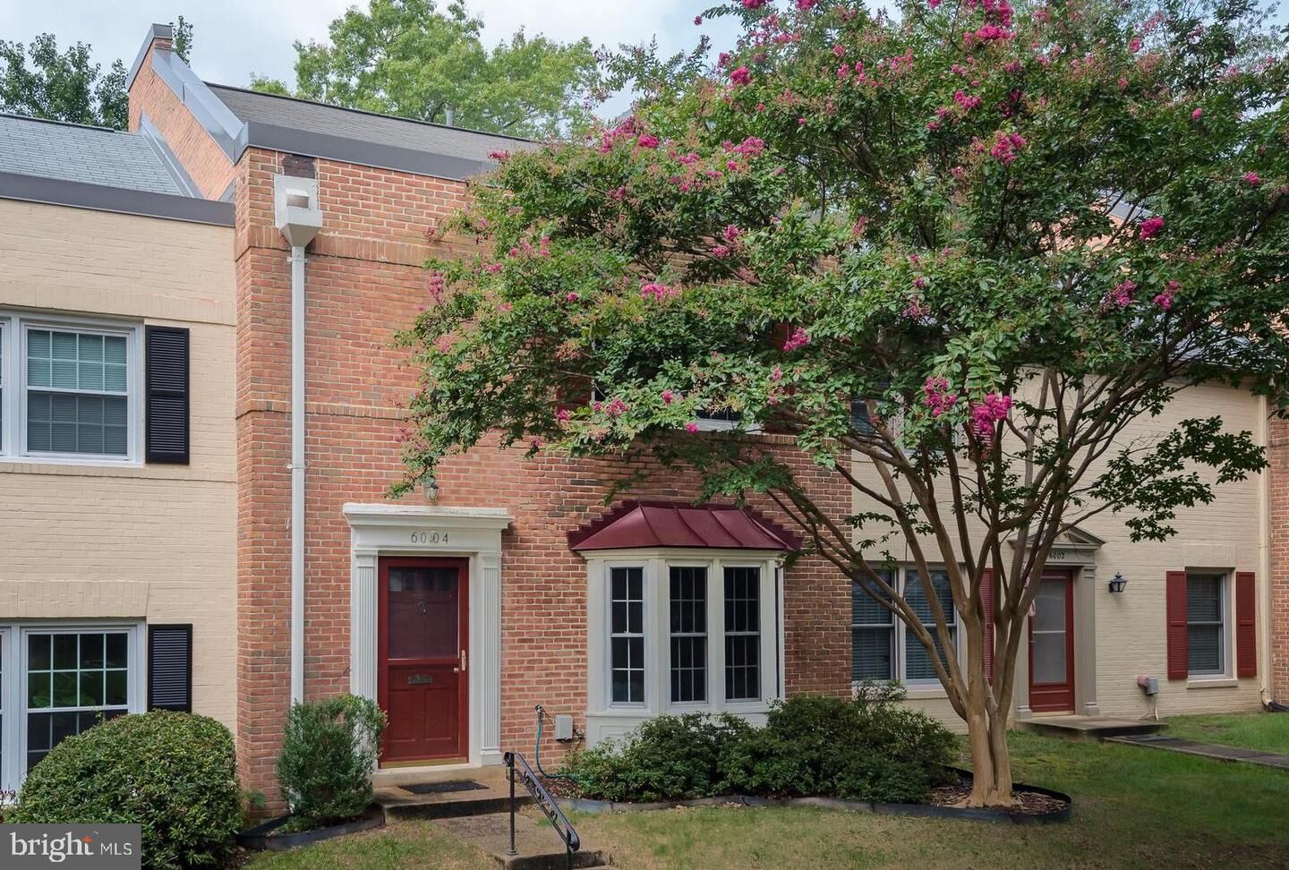 Property Photo:  6004 Waterbury Court  VA 22152 