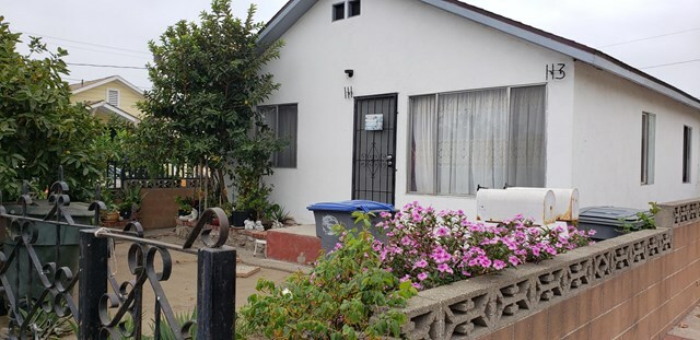 Property Photo:  111 N Roosevelt Avenue  CA 93030 