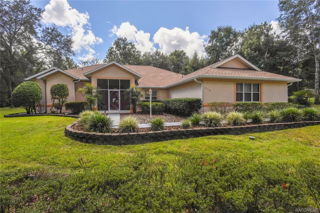 Property Photo:  858 W Keller Street  FL 34442 